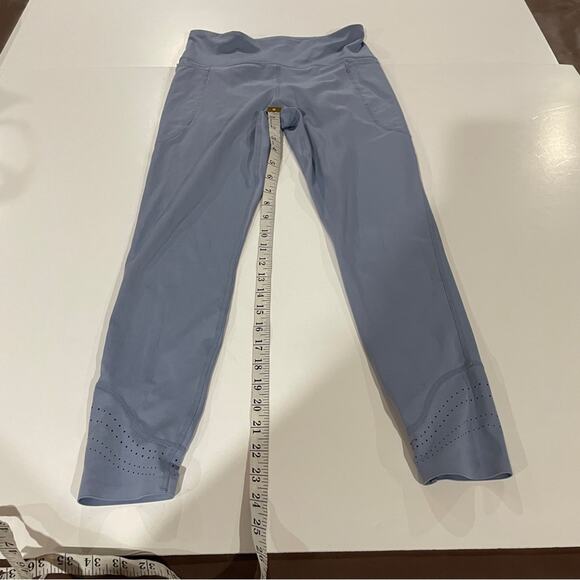 Joy Lab Light Blue High Rise Perforated Cropped Leggings Size M - Picture 11 of 11